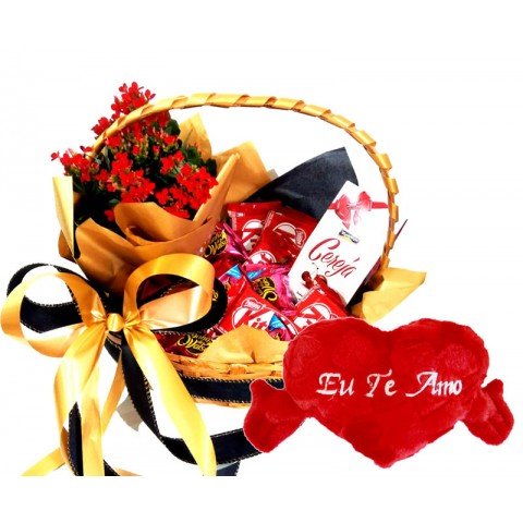 CESTA KITKAT DOURADA + CORAÇÃO EU TE AMO